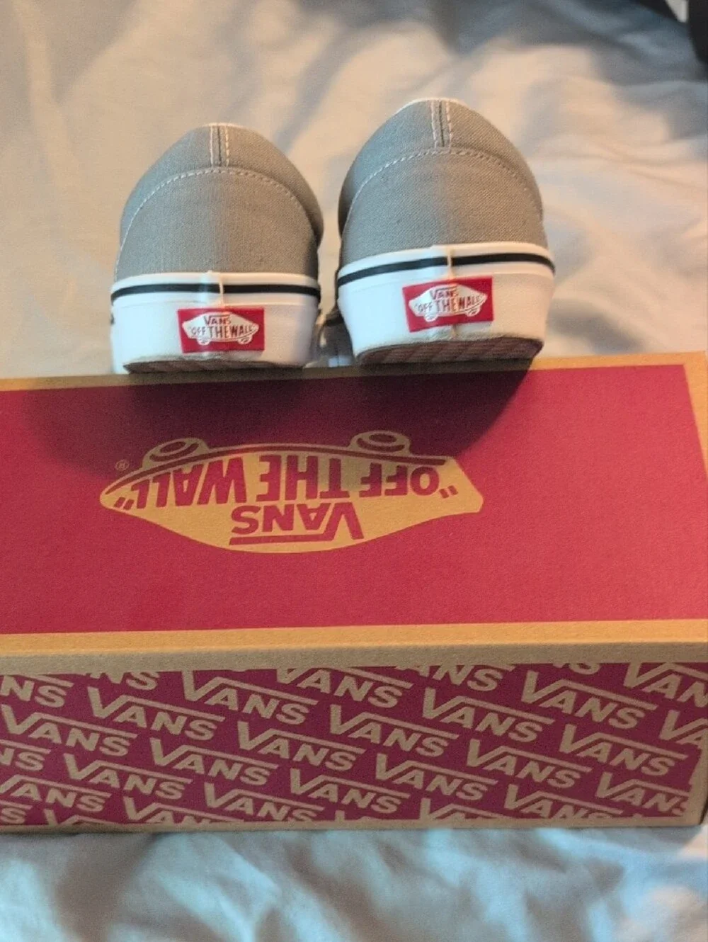 Vans Classic Slip-On in Drizzle/True White